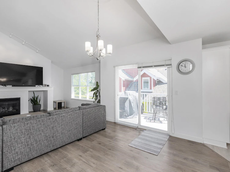 56-16995 64 Avenue, Surrey, BC, V3S 0V9 - 16