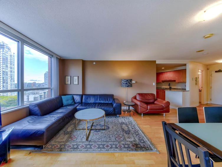 12E-199 Drake Street, Vancouver, BC, V6Z 2T9 - 5