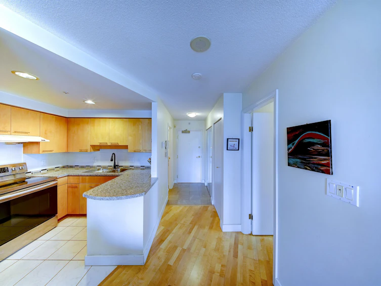 12E-199 Drake Street, Vancouver, BC, V6Z 2T9 - 9