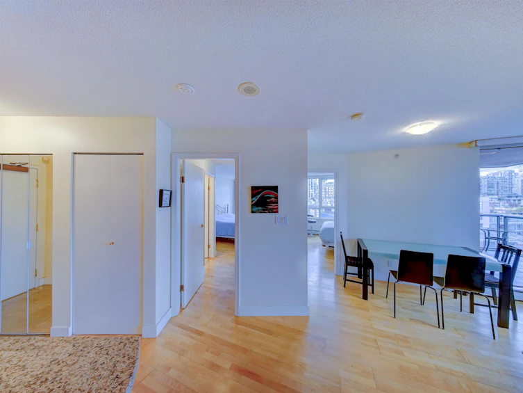 12E-199 Drake Street, Vancouver, BC, V6Z 2T9 - 21