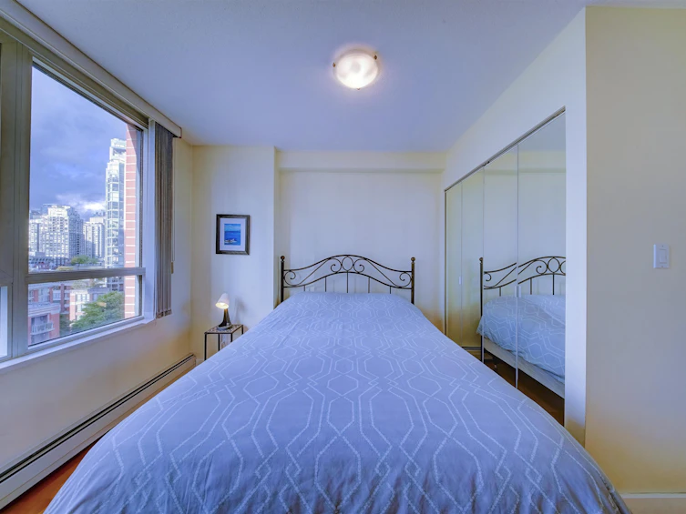 12E-199 Drake Street, Vancouver, BC, V6Z 2T9 - 22