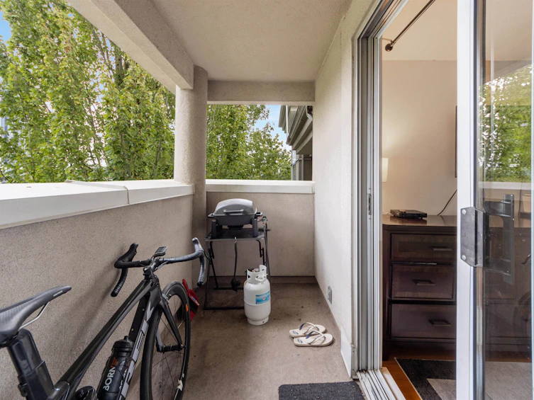 409-10533 University Drive, Surrey, BC, V3T 5T7 - 12