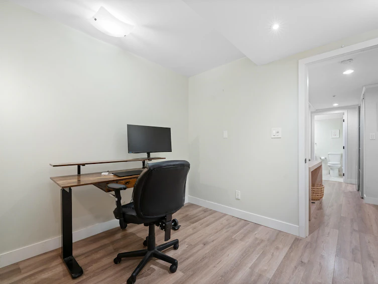 402-1500 Pendrell Street, Vancouver, BC, V6G 3A5 - 25
