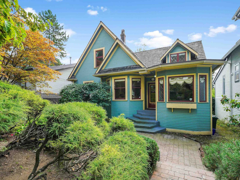 155 E Windsor Road, North Vancouver BC V7N 1J9