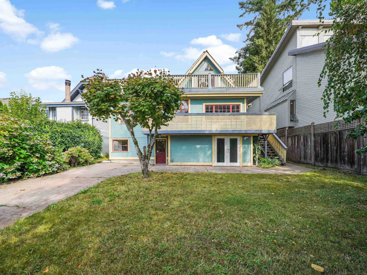155 E Windsor Road, North Vancouver, BC, V7N 1J9 - 30
