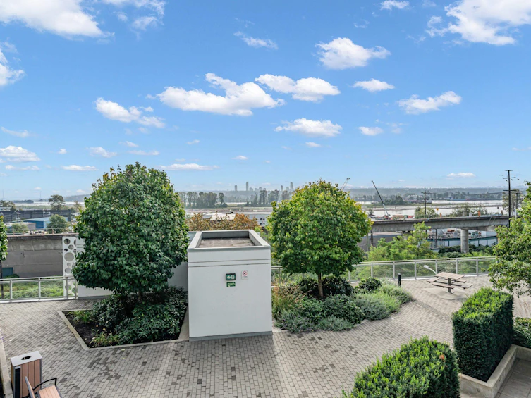 TH05-200 Nelson's Crescent, New Westminster, BC, V3L 0H4 - 20