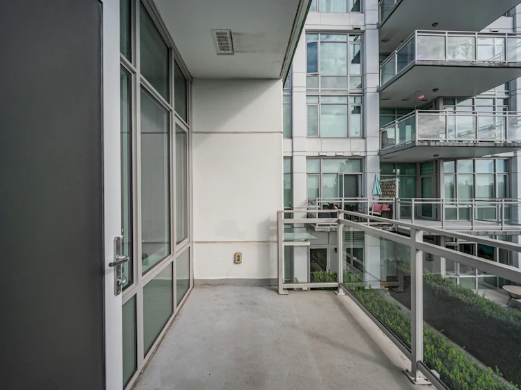 TH05-200 Nelson's Crescent, New Westminster, BC, V3L 0H4 - 21