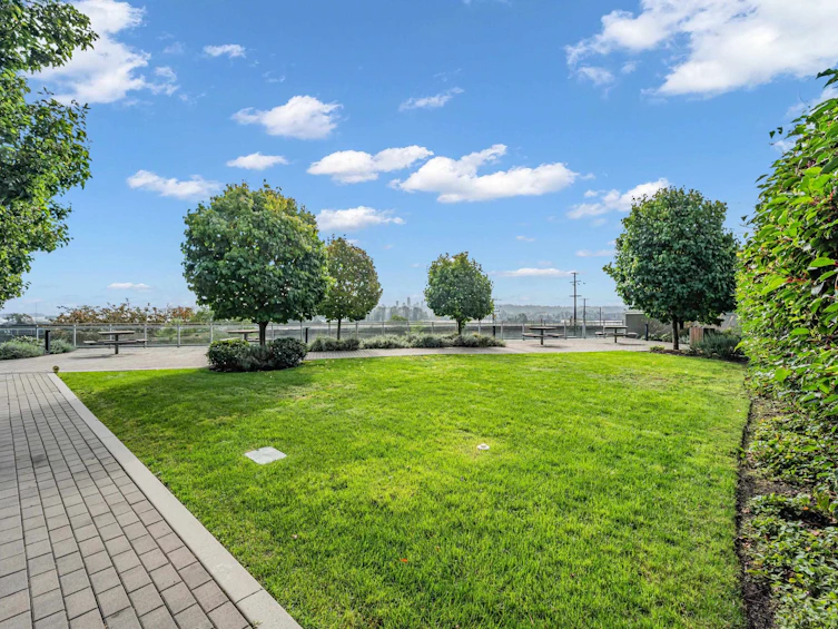 TH05-200 Nelson's Crescent, New Westminster, BC, V3L 0H4 - 33