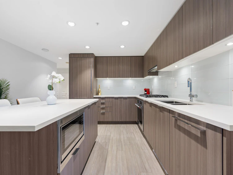 2106-2388 Madison Avenue, Burnaby, BC, V5C 0K8 - 5