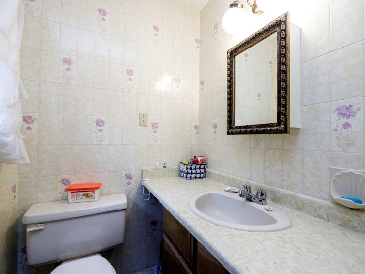 635 E Keith Road, North Vancouver, BC, V7L 1W4 - 28