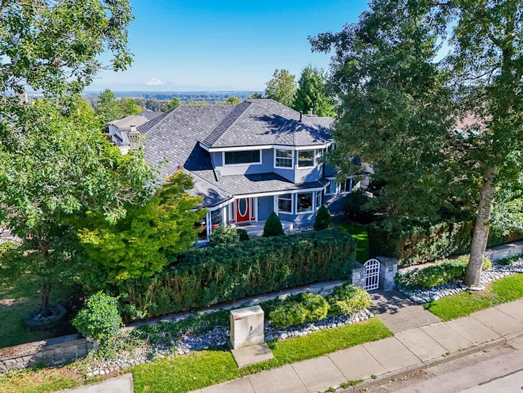 858 Citadel Drive, Port Coquitlam, BC, V3C 6B1