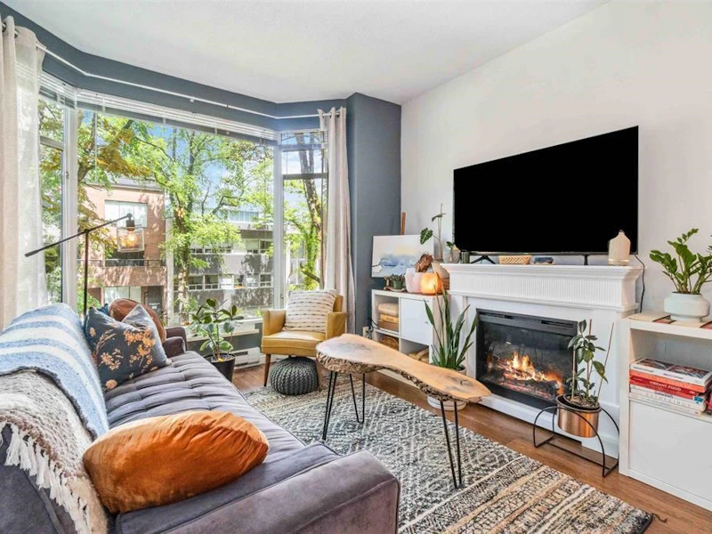 107 - 2628 Ash Street, Vancouver BC V5Z 4L2