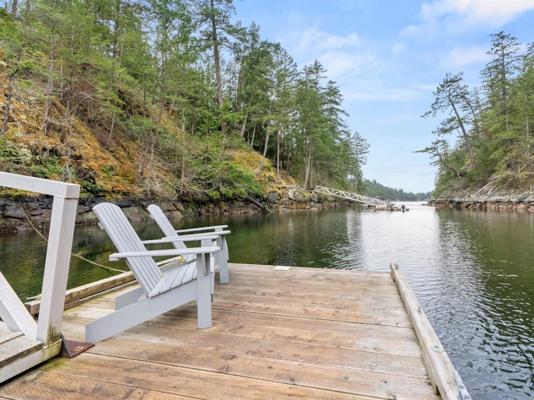 9752 Secret Road, Halfmoon Bay, BC, V7Z 1G1 - 38