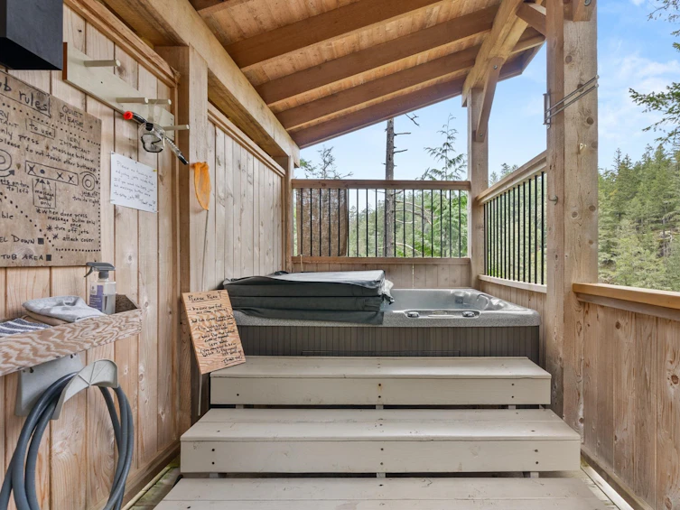 9752 Secret Road, Halfmoon Bay, BC, V7Z 1G1 - 32