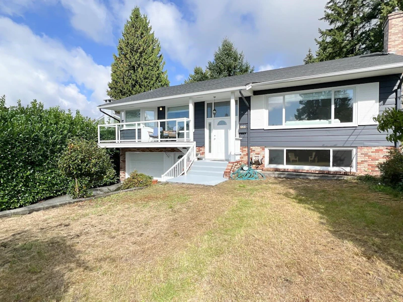 794 Montroyal Boulevard, North Vancouver BC V7R 2G5