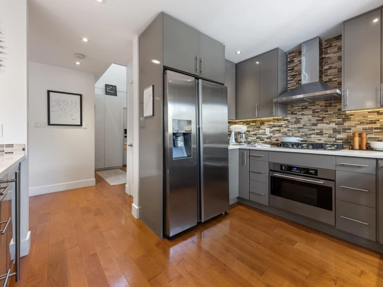 3111 West 6th Avenue, Vancouver, BC, V6K 1X5 - 9