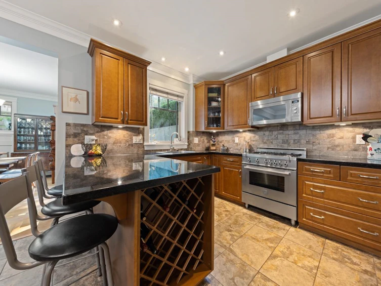 281 W 13th Avenue, Vancouver, BC, V5Y 1W1 - 11