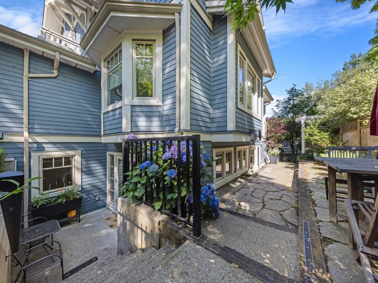 281 W 13th Avenue, Vancouver, BC, V5Y 1W1 - 28