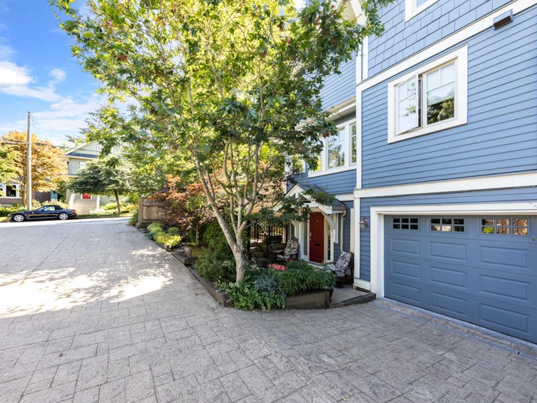281 W 13th Avenue, Vancouver, BC, V5Y 1W1 - 31