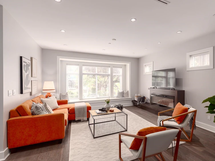 874 East 13th Avenue, Vancouver, BC, V5T 2L5 - 2