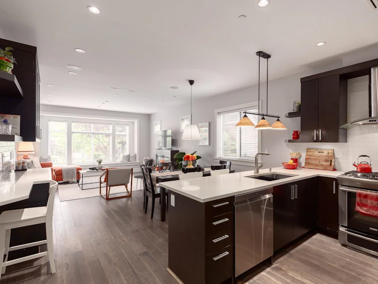 874 East 13th Avenue, Vancouver, BC, V5T 2L5 - 6