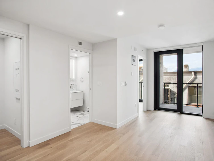 502-239 Keefer Street, Vancouver, BC, V6A 1X6 - 9