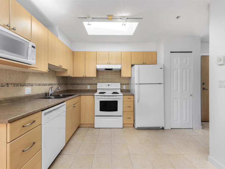 406-2891 E Hastings Street, Vancouver, BC, V5K 5J8 - 6