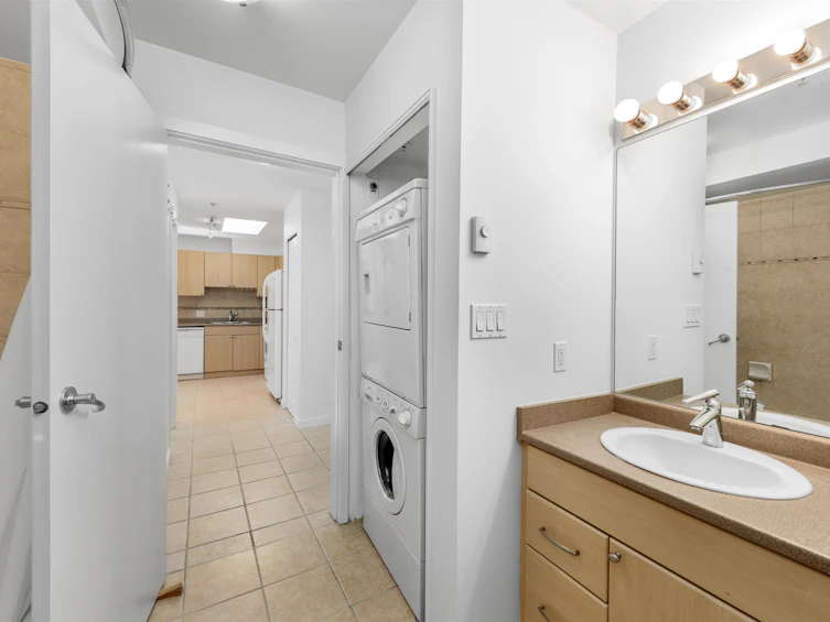 406-2891 E Hastings Street, Vancouver, BC, V5K 5J8 - 11