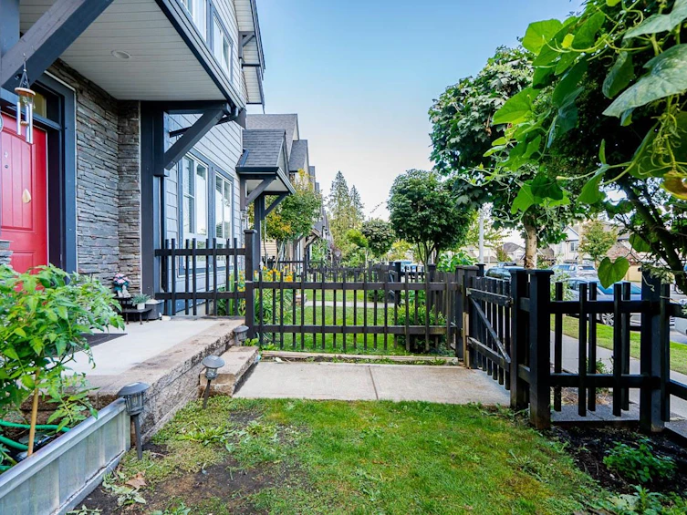 104-14555 68 Avenue, Surrey, BC, V3S 2A8 - 2