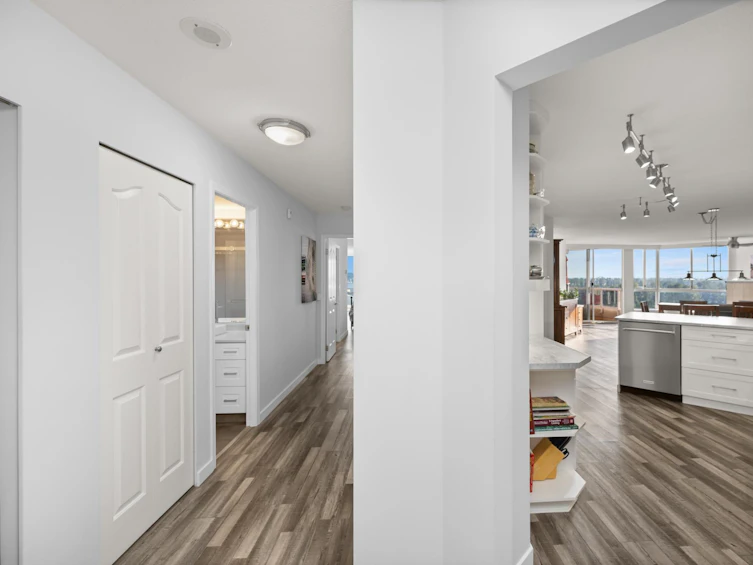 1401-1245 Quayside Drive, New Westminster, BC, V3M 6J6 - 12