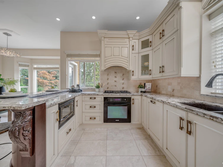 1165 Deep Cove Road, North Vancouver, BC, V7G 1S4 - 9