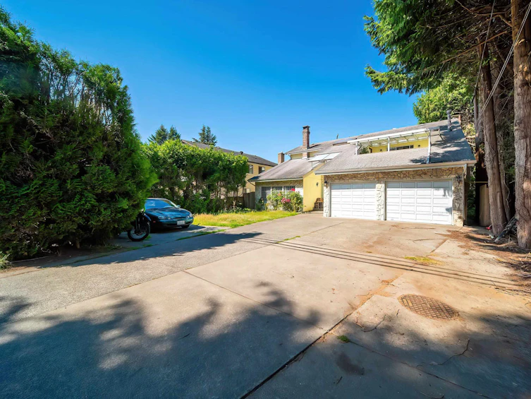 6131 No. 2 Road, Richmond, BC, V7C 3L3 - 2