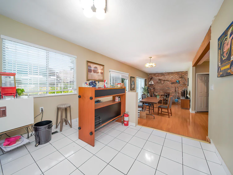 6131 No. 2 Road, Richmond, BC, V7C 3L3 - 11