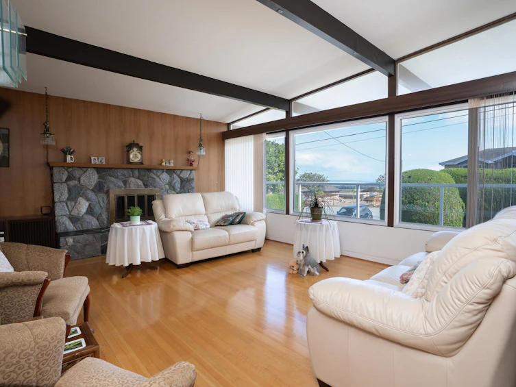 305 54a Street, Delta, BC, V4M 3J2 - 3