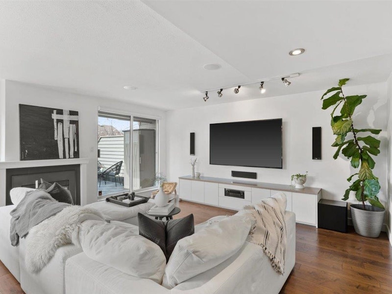 429 St. Andrews Avenue, North Vancouver BC V7L 4S7