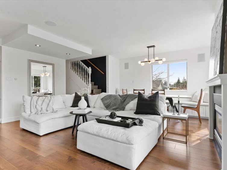 429 St. Andrews Avenue, North Vancouver, BC, V7L 4S7 - 2