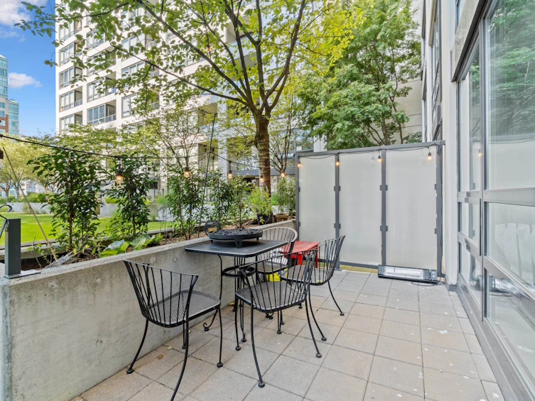 1111-933 Hornby Street, Vancouver, BC, V6Z 3G4 - 7