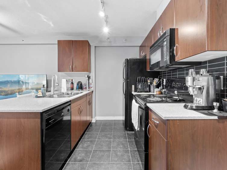 1111-933 Hornby Street, Vancouver, BC, V6Z 3G4 - 10