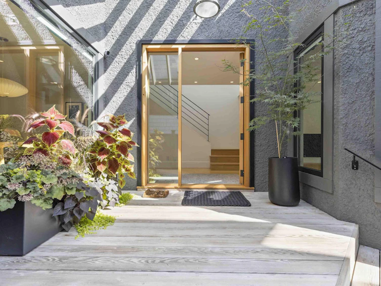 1817 W 15th Avenue, Vancouver, BC, V6J 2K9 - 2