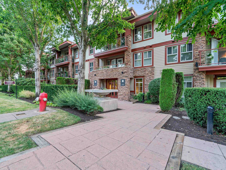 310-3355 Rosemary Heights Drive, Surrey, BC, V3Z 2H5 - 29