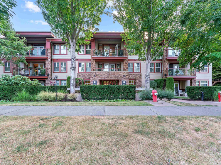 310-3355 Rosemary Heights Drive, Surrey, BC, V3Z 2H5 - 32