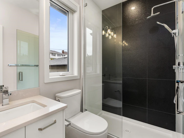 7739 Lee Street, Burnaby, BC, V3N 4B9 - 30