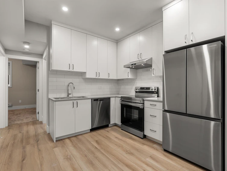 7739 Lee Street, Burnaby, BC, V3N 4B9 - 33