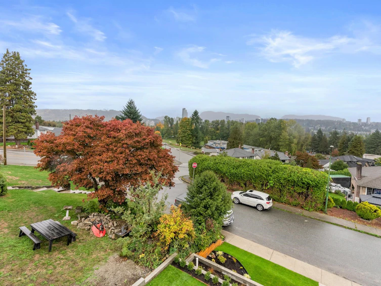 7739 Lee Street, Burnaby, BC, V3N 4B9 - 39