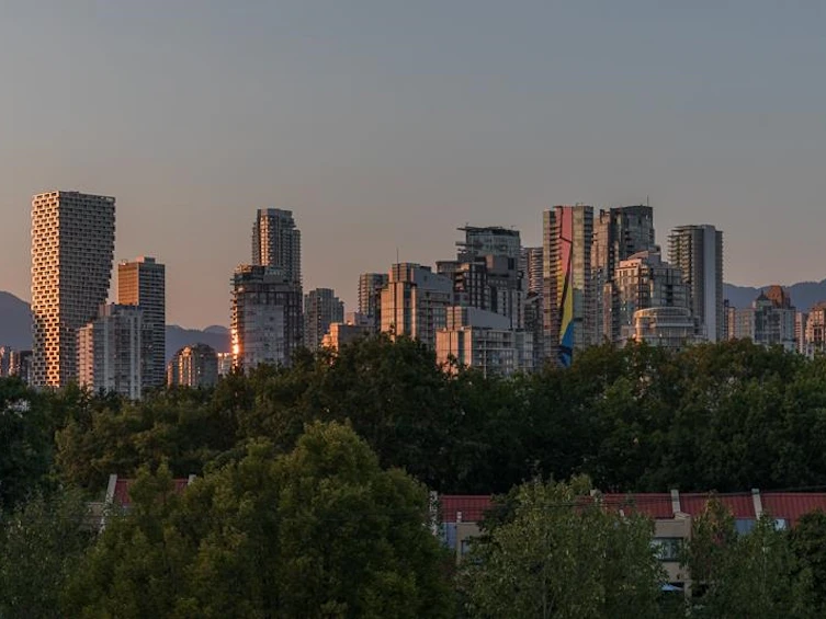 2240 Spruce Street, Vancouver, BC, V6H 2P3 - 30