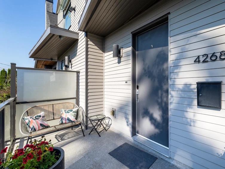 4268 Inverness Street, Vancouver, BC, V5V 4W8 - 4