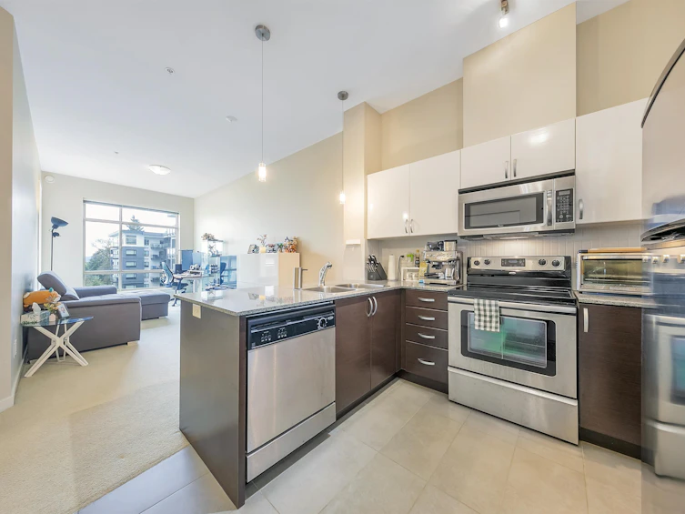 513-13789 107a Avenue, Surrey, BC, V3T 0B8 - 3