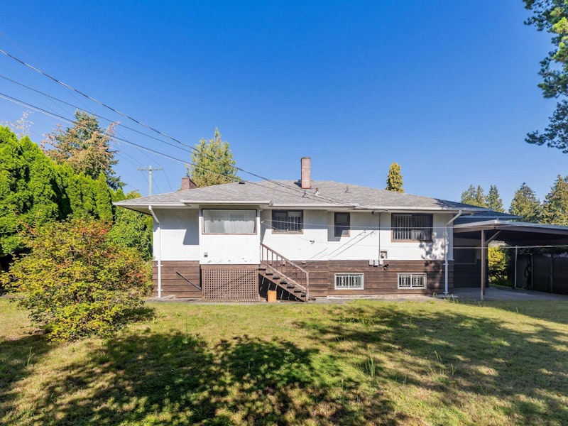 7310 Burris Street, Burnaby BC V5E 1Y3