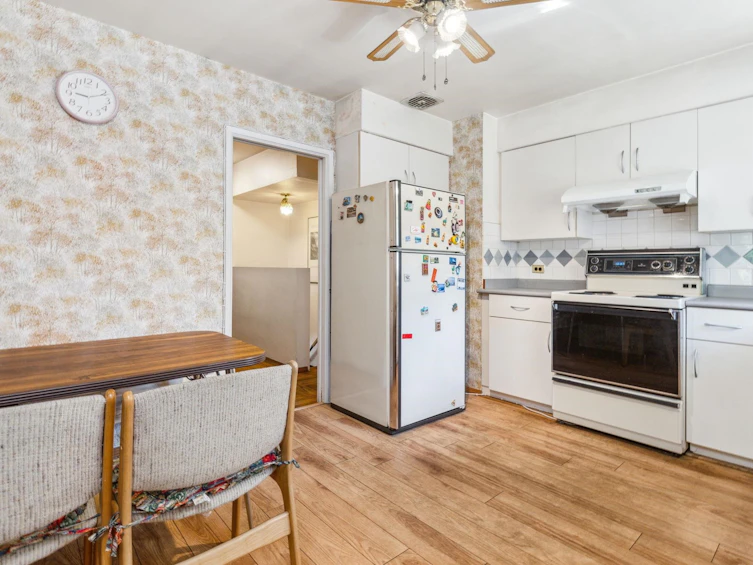 7310 Burris Street, Burnaby, BC, V5E 1Y3 - 7