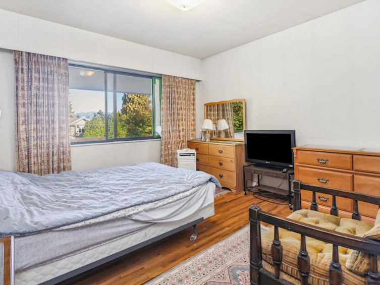 7310 Burris Street, Burnaby, BC, V5E 1Y3 - 10